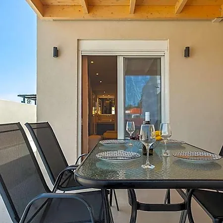 Living Apartamento Faliraki