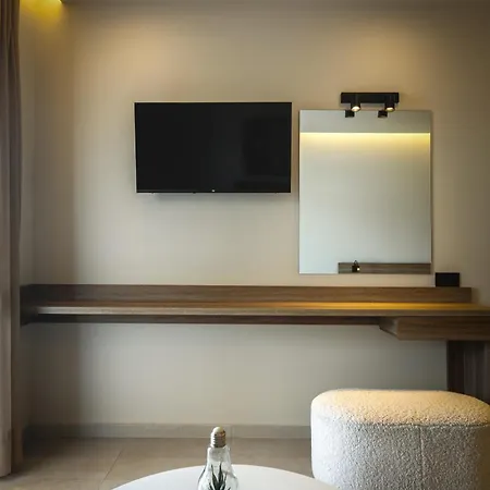 Living Апартаменты *